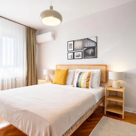 Sleek Flat With Sea View Balcony 2 Min To Coast *