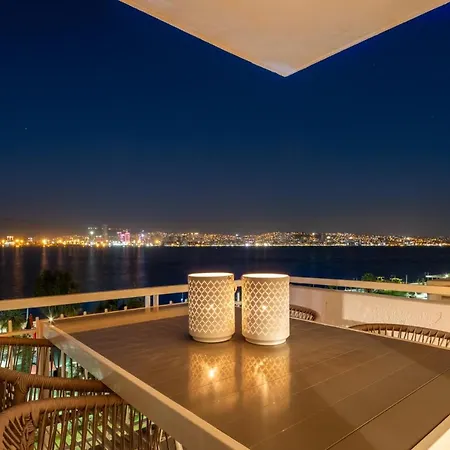 Sleek Flat With Sea View Balcony 2 Min To Coast Apartament *