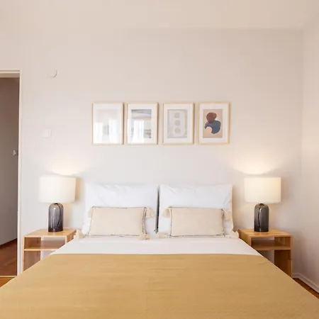 Sleek Flat With Sea View Balcony 2 Min To Coast