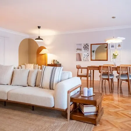 Apartament Sleek Flat With Sea View Balcony 2 Min To Coast Izmir